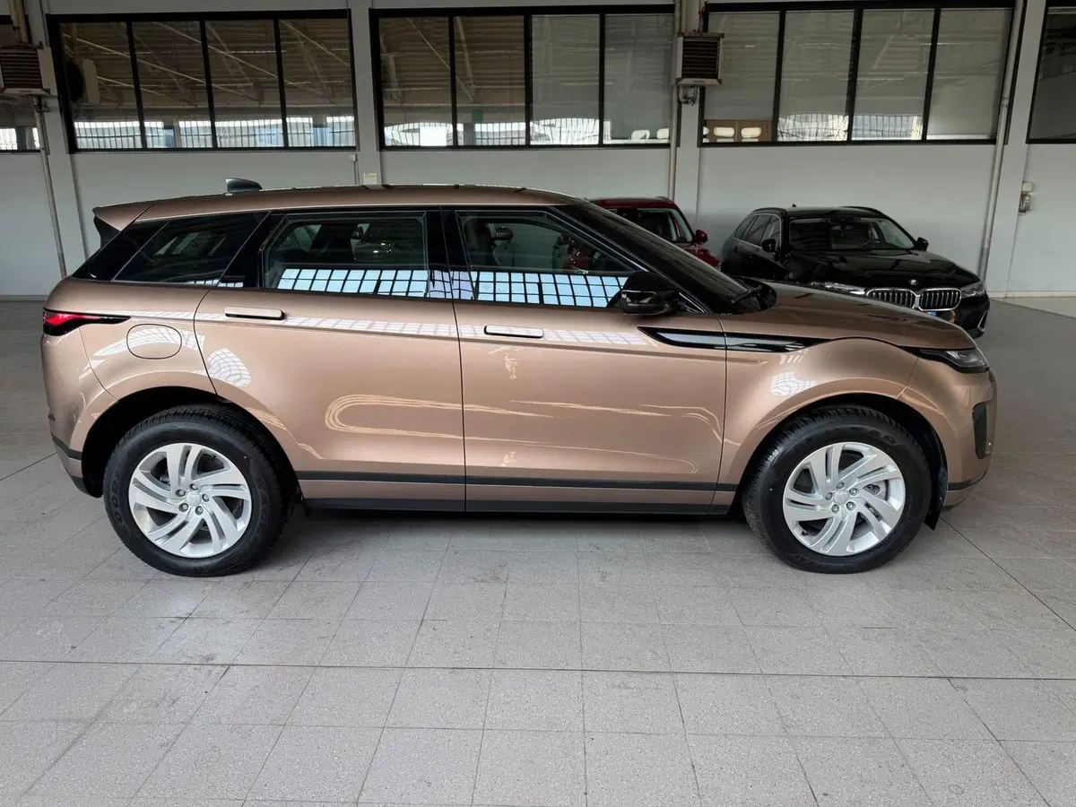 Land Rover Range Rover Evoque nuova a Monza e Brianza (8)