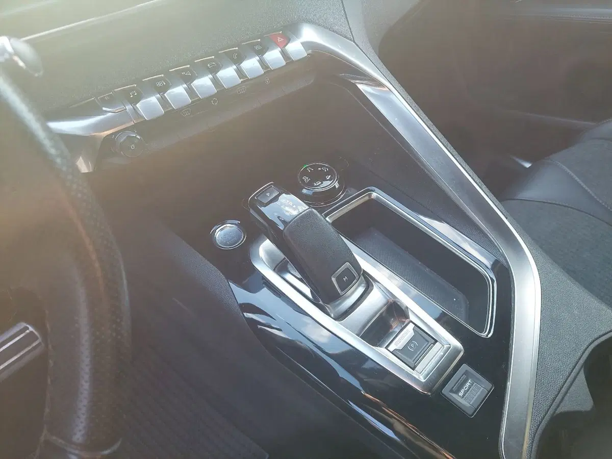 Peugeot 3008 usata a Modena (17)
