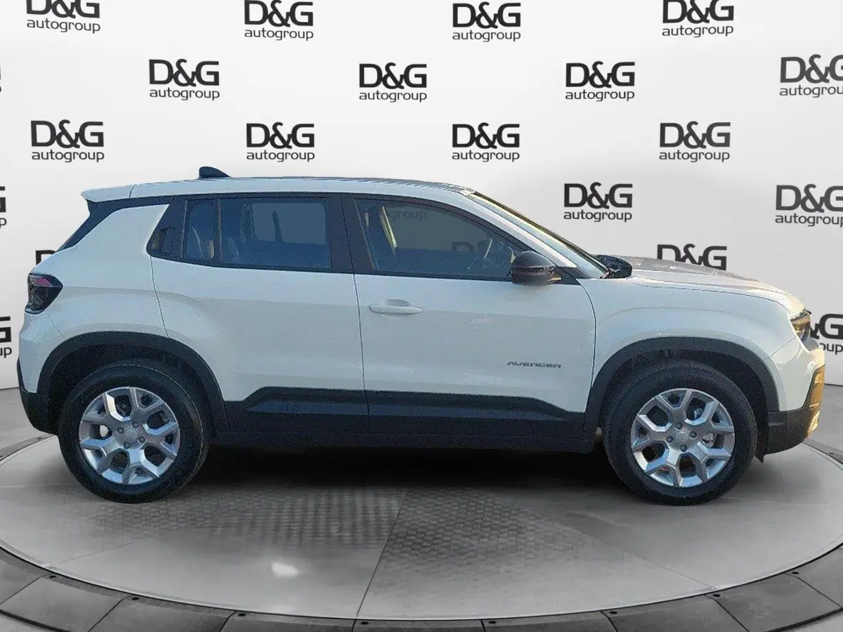 Jeep Avenger nuova a Modena (5)