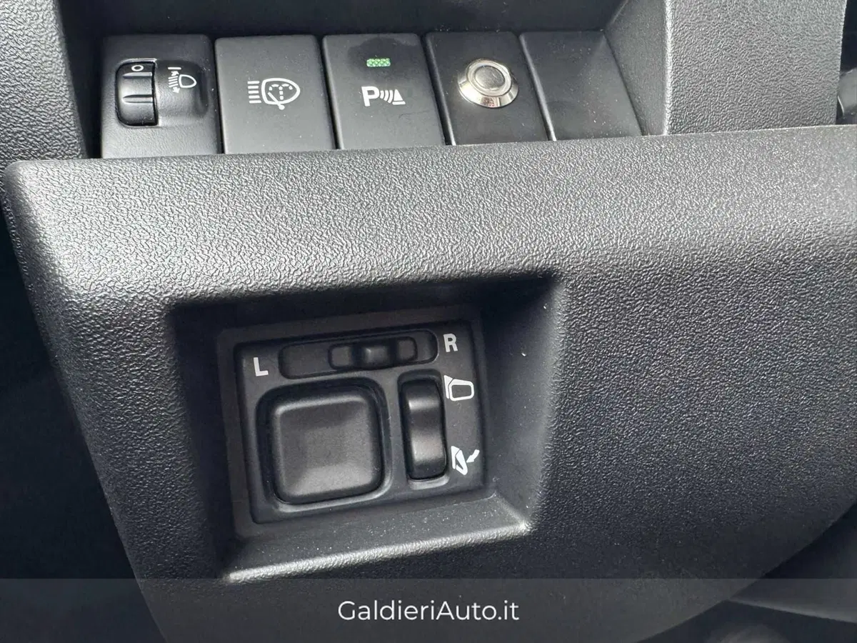 Suzuki Jimny nuova a Salerno (18)