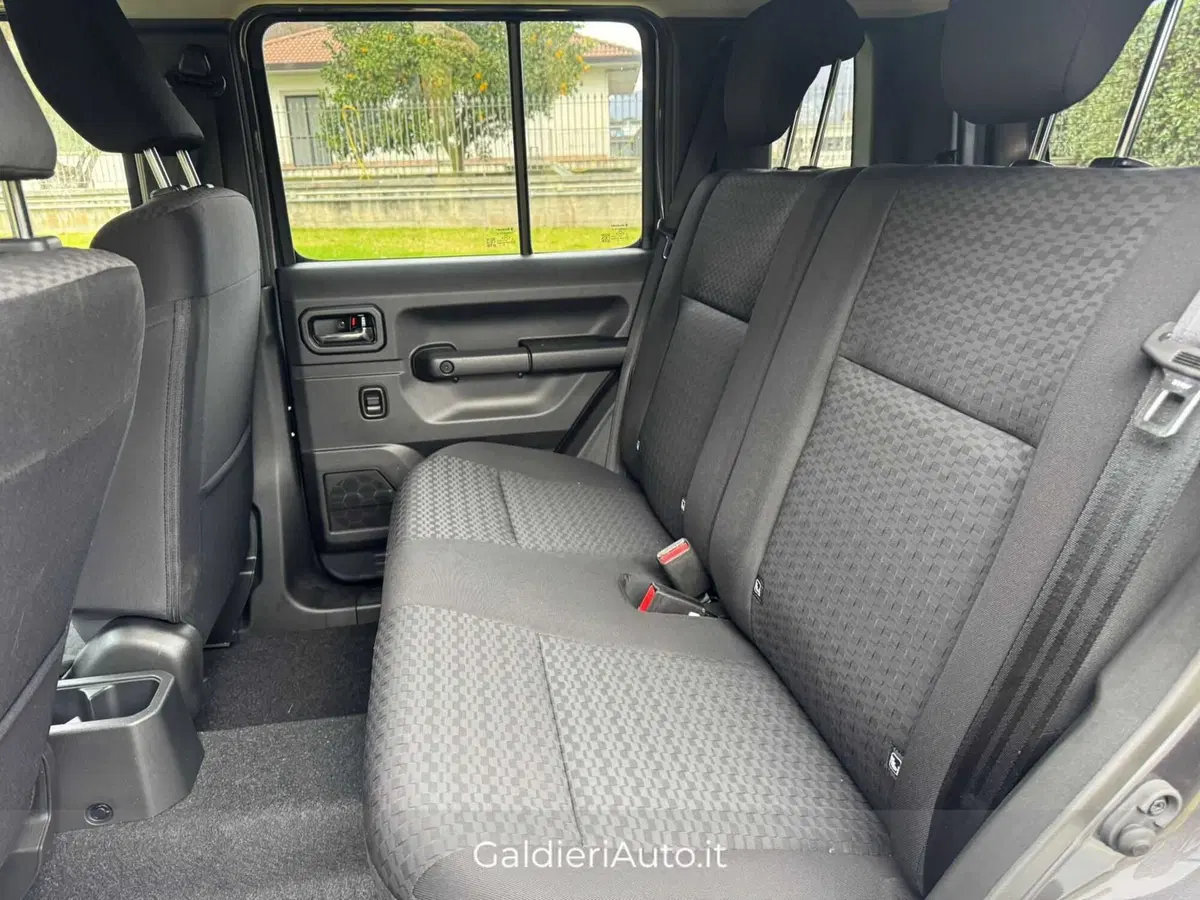 Suzuki Jimny nuova a Salerno (7)