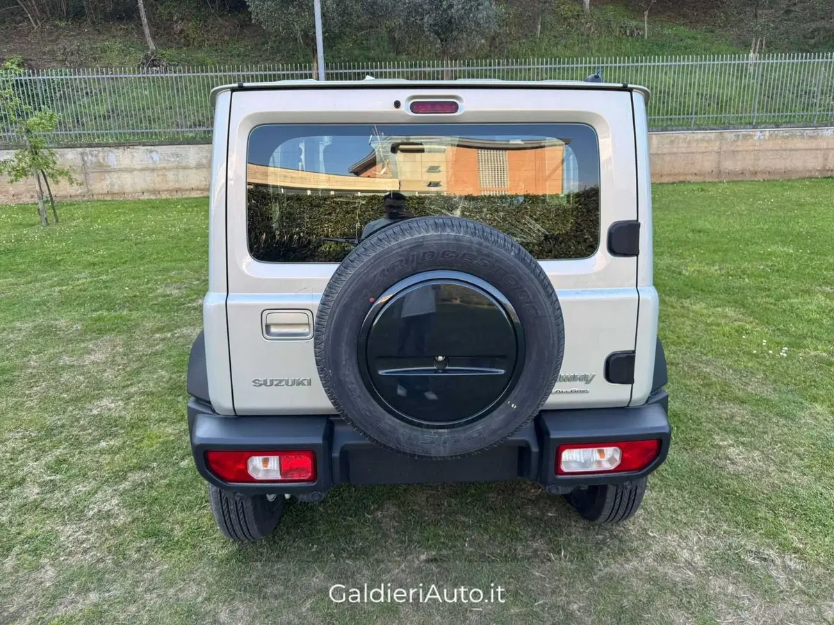 Suzuki Jimny nuova a Salerno (11)