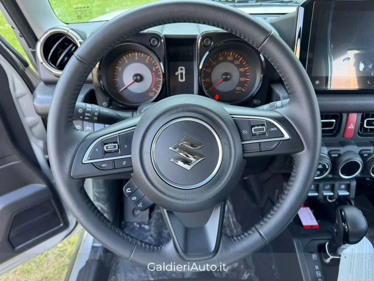 Suzuki Jimny nuova a Salerno (17)