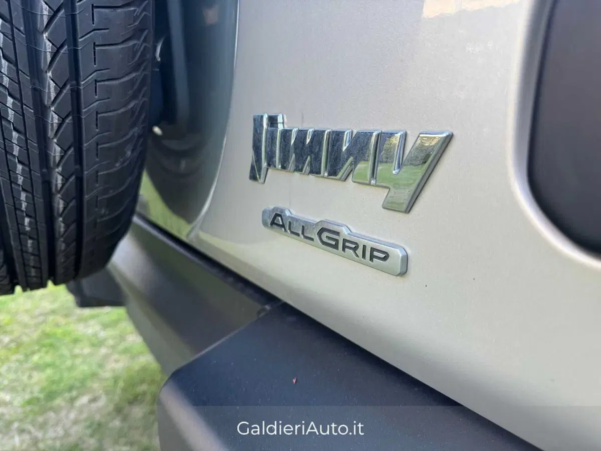 Suzuki Jimny nuova a Salerno (19)