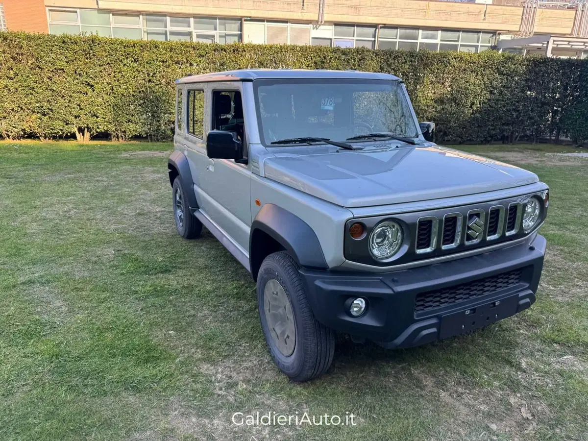 Suzuki Jimny nuova a Salerno (2)