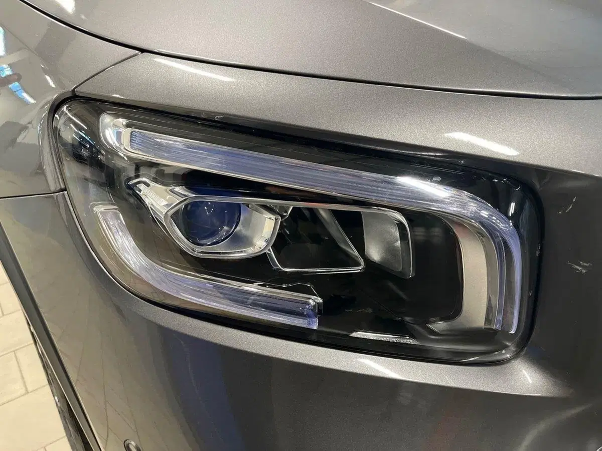 Mercedes-Benz GLB usata a Firenze (7)