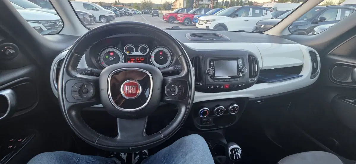 Fiat 500L usata a Firenze (9)