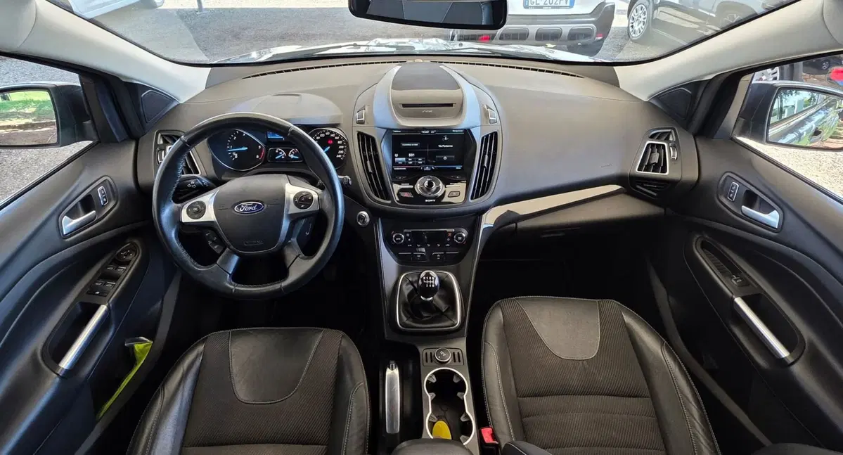 Ford Kuga usata a Firenze (8)