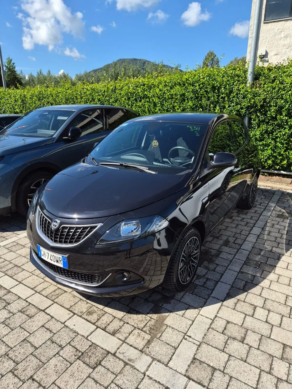 Lancia Ypsilon usata a Lucca
