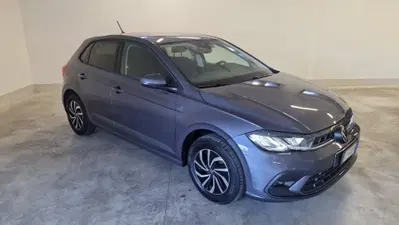 Volkswagen Polo 1.0 Life 80cv del 2023 usata a Avezzano