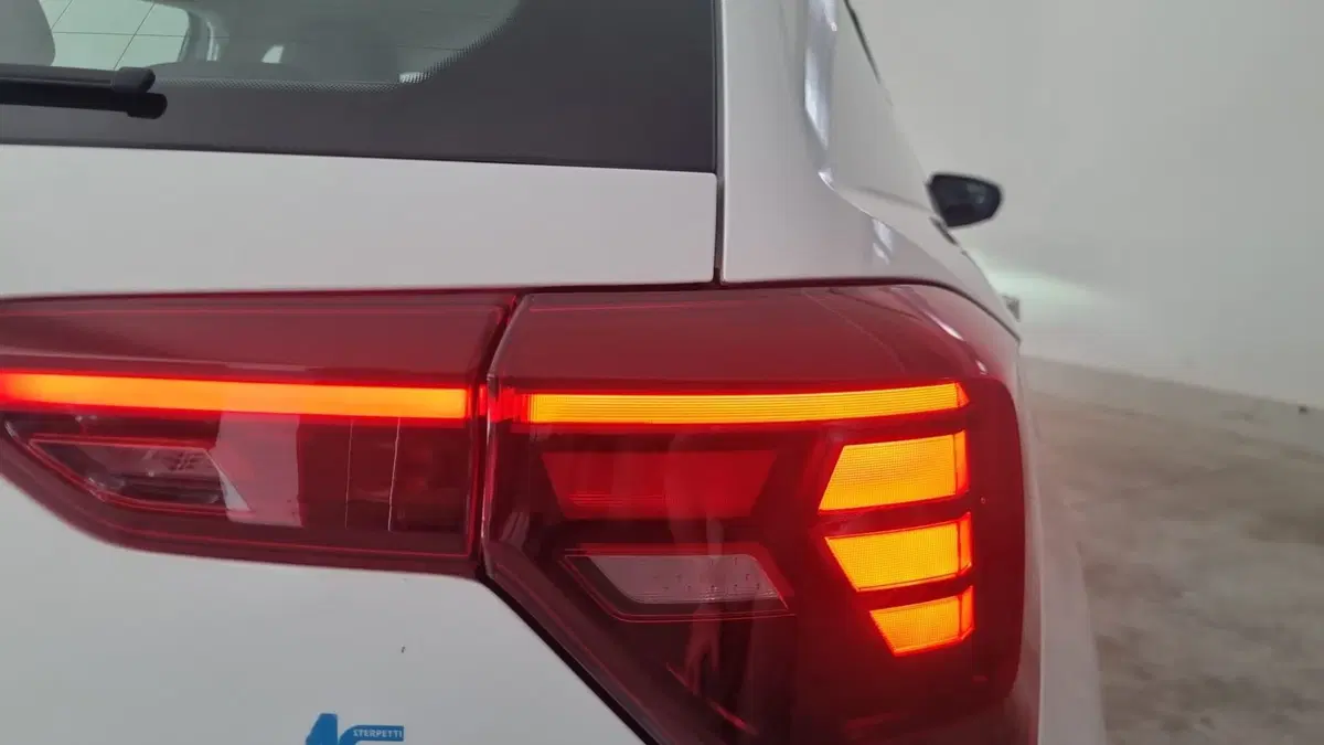 Volkswagen Polo usata a L'Aquila (8)