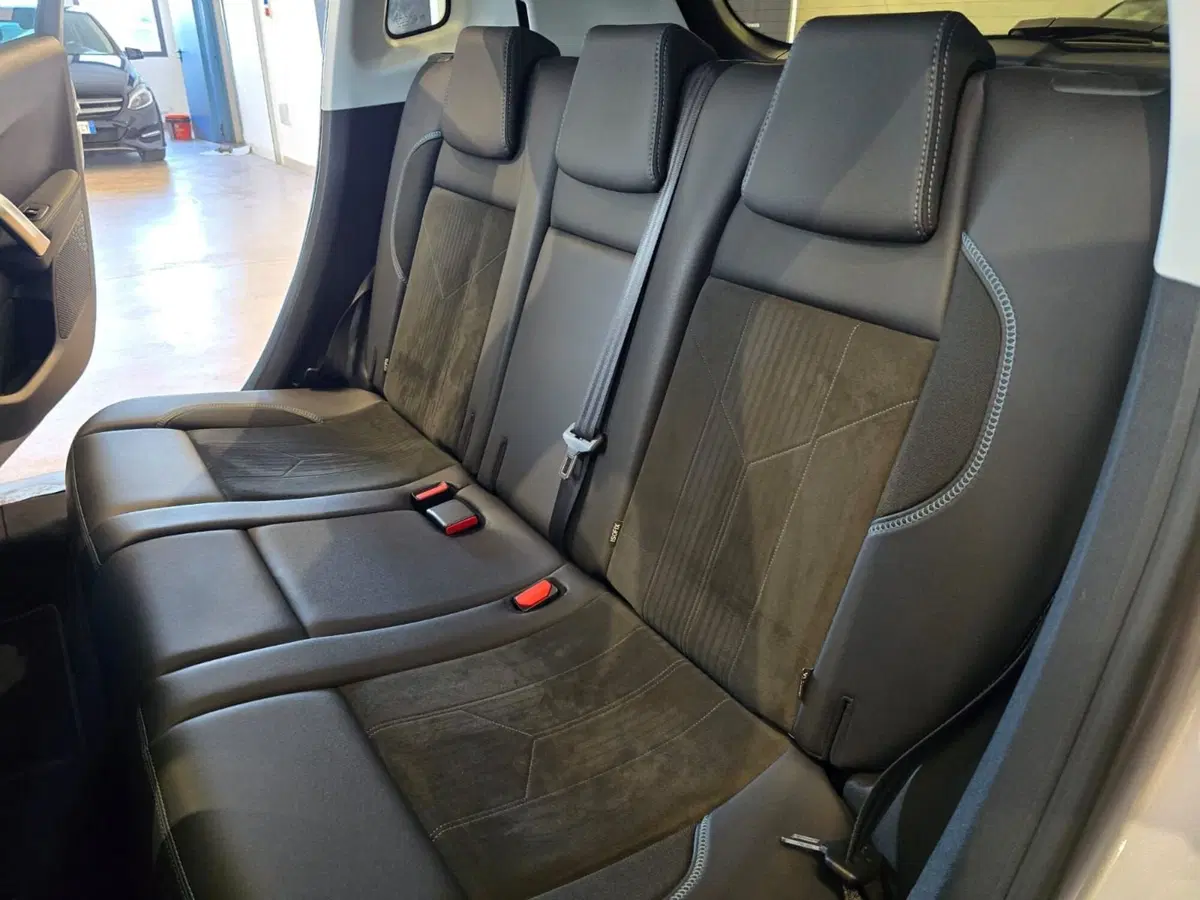 Peugeot 2008 usata a Rimini (13)