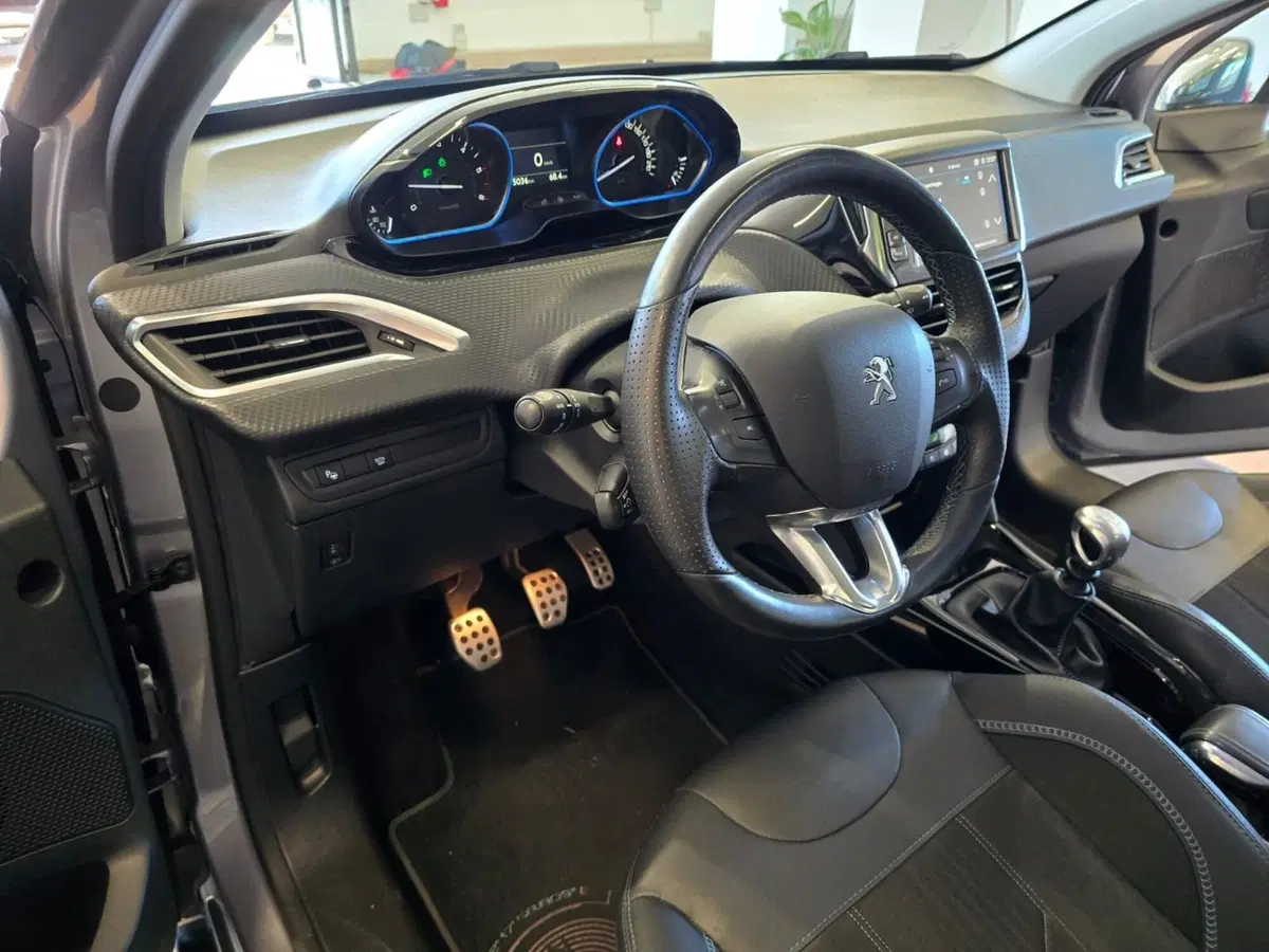 Peugeot 2008 usata a Rimini (8)