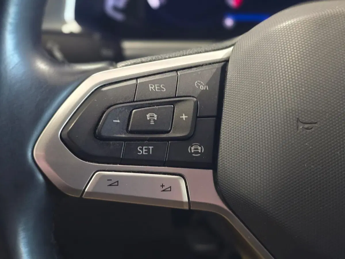 Volkswagen T-Roc usata a Rimini (17)