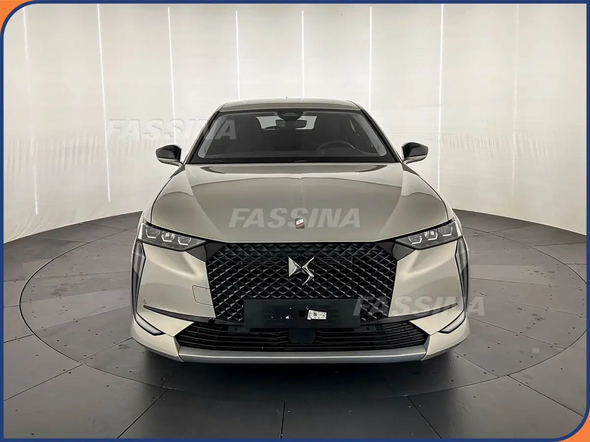 Ds DS 4 nuova a Milano (2)