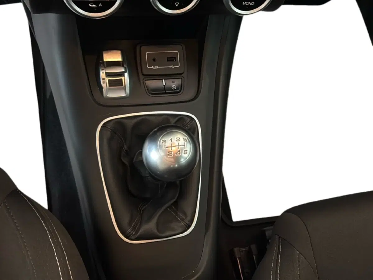 Alfa Romeo Giulietta usata a Arezzo (18)