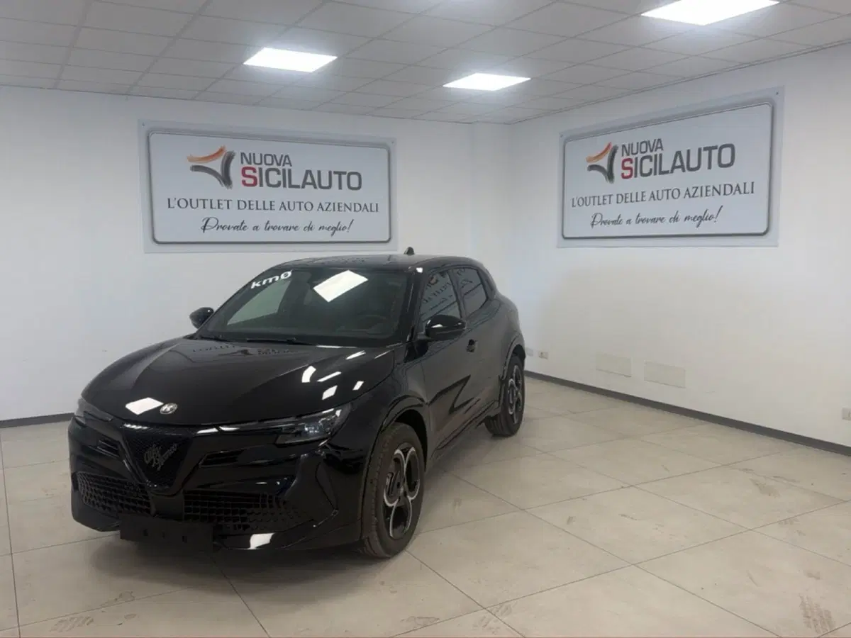 Alfa Romeo Junior nuova a Palermo (2)