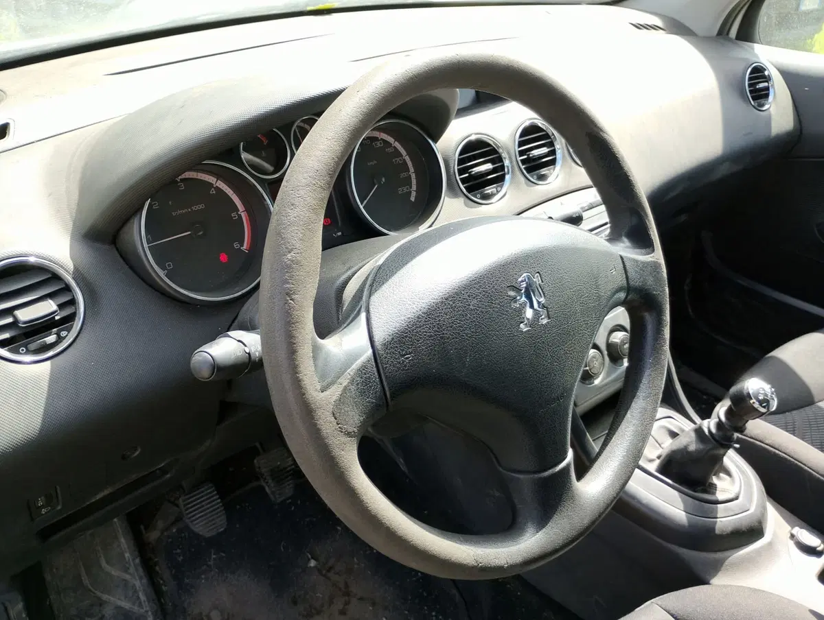 Peugeot 308 SW usata a Ravenna (8)