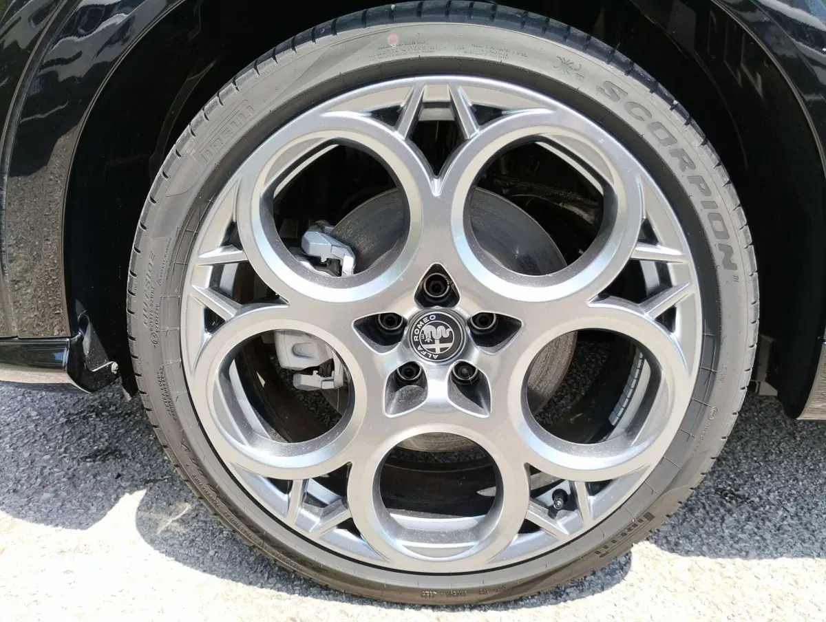 Alfa Romeo Tonale nuova a Ravenna (9)