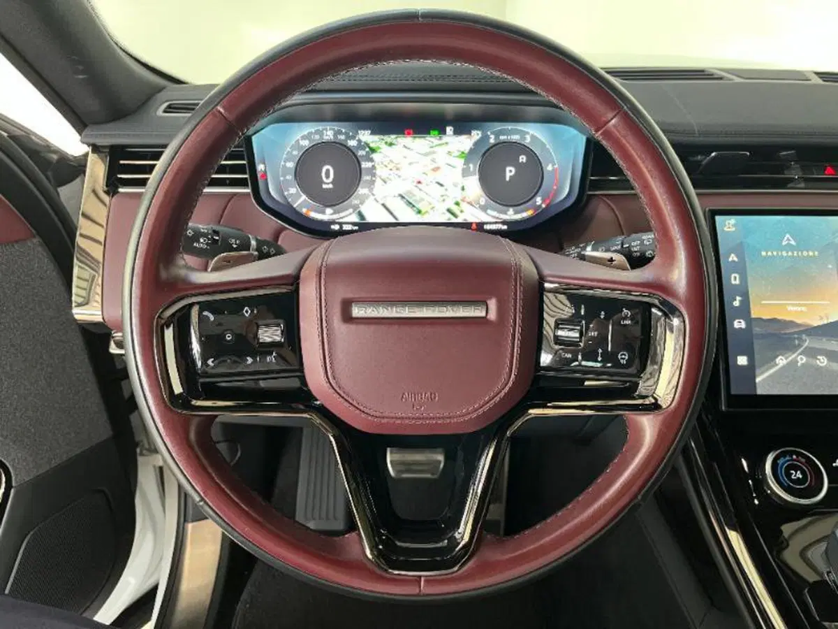 Land Rover Range Rover Sport usata a Venezia (14)