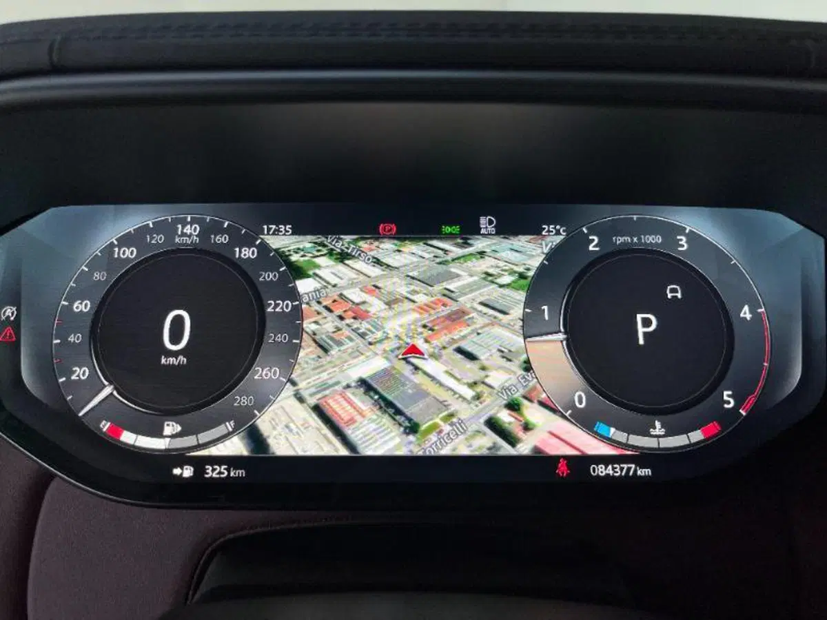 Land Rover Range Rover Sport usata a Venezia (15)