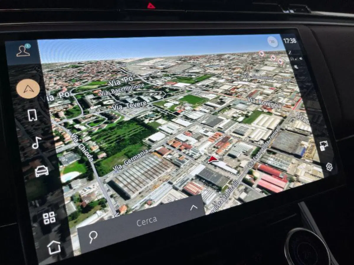 Land Rover Range Rover Sport usata a Venezia (20)