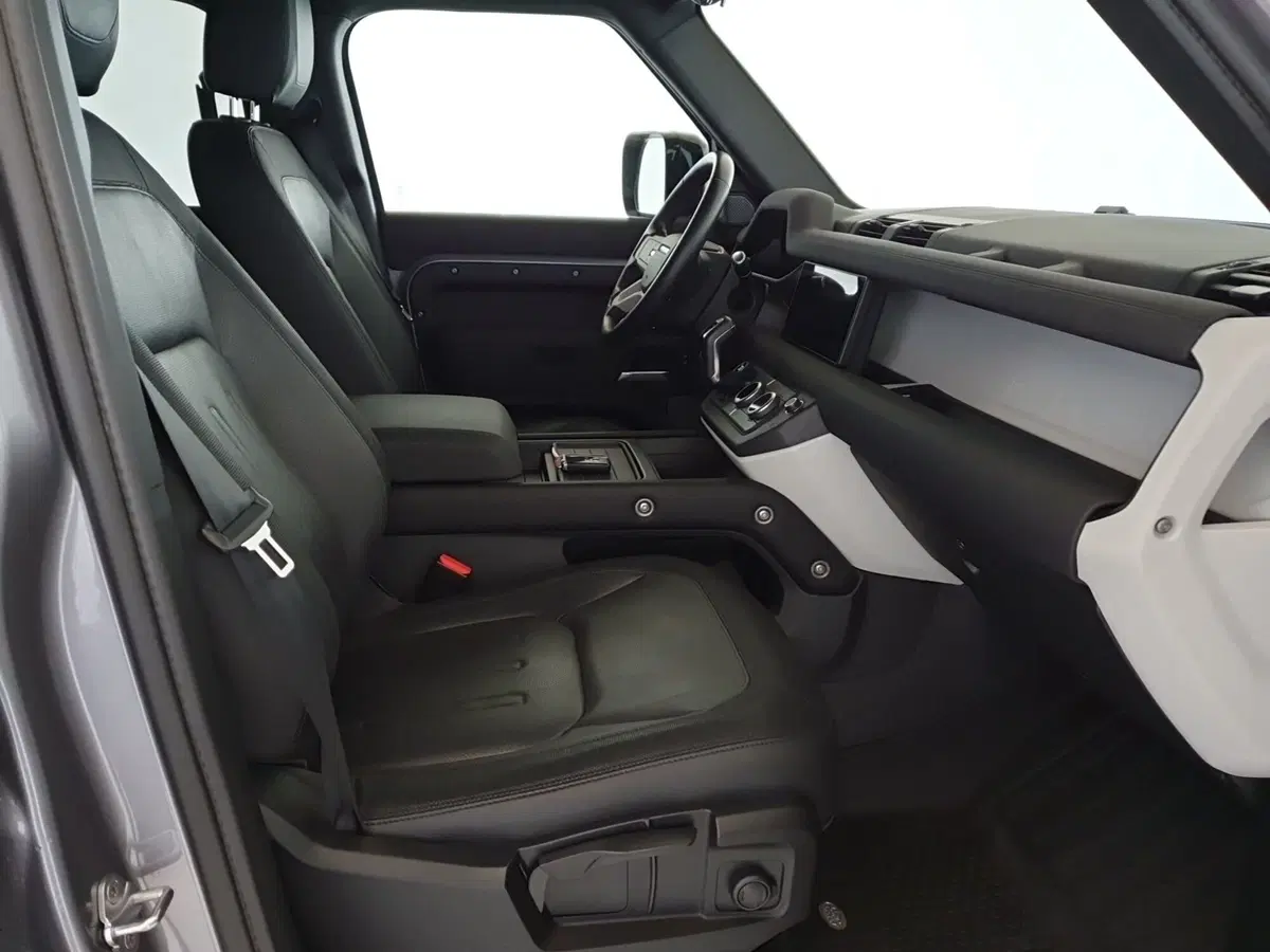 Land Rover Defender usata a Monza e Brianza (3)