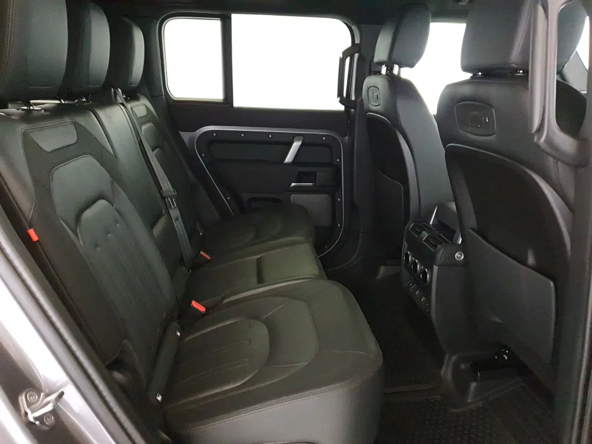 Land Rover Defender usata a Monza e Brianza (5)