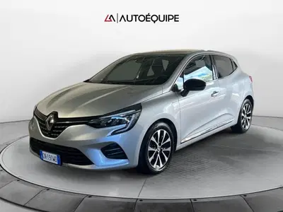 Renault Clio TCe 100 CV GPL 5 porte Techno del 2023 usata a Marino