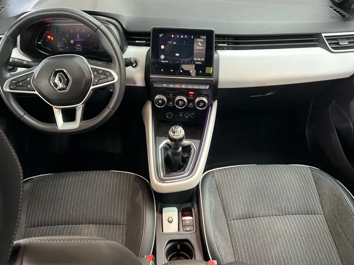 Renault Clio usata a Roma (11)
