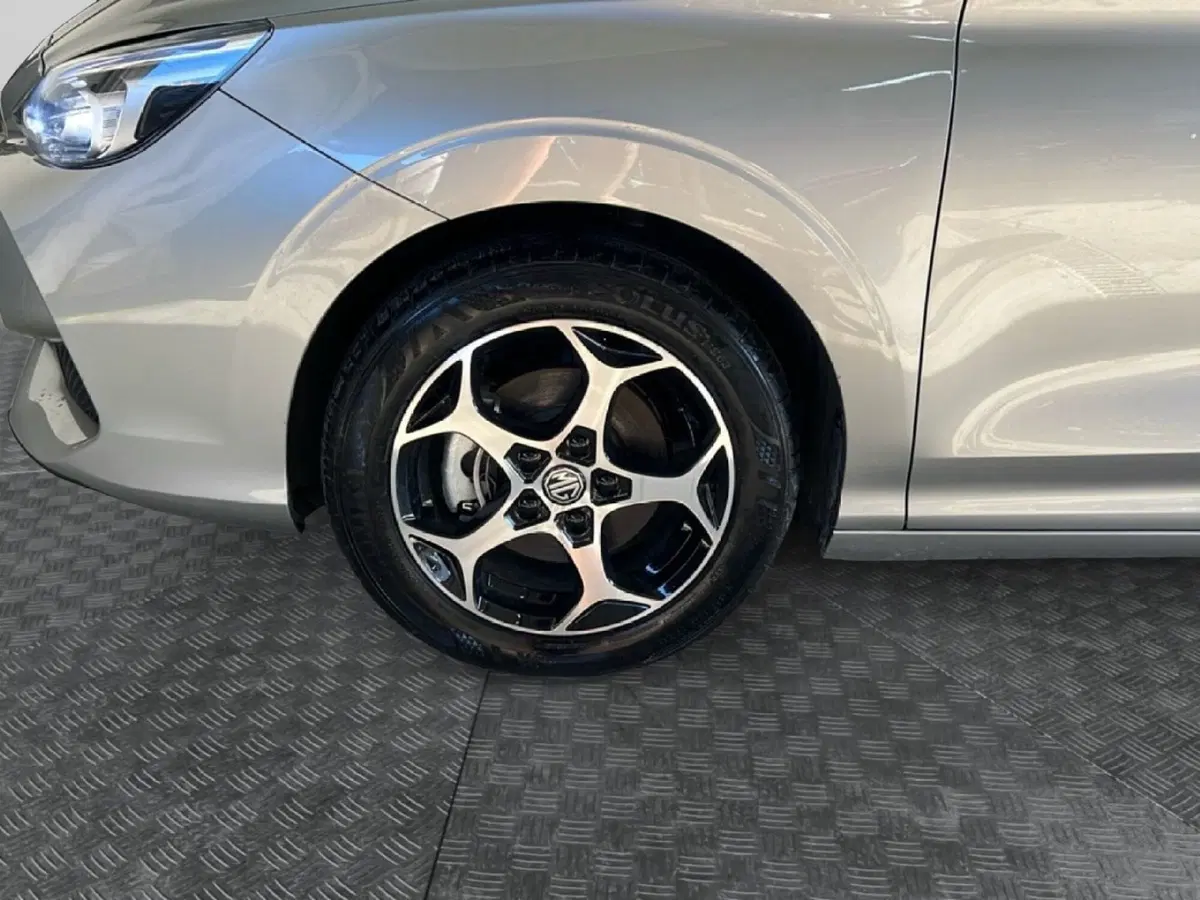 Mg MG3 usata a Roma (9)