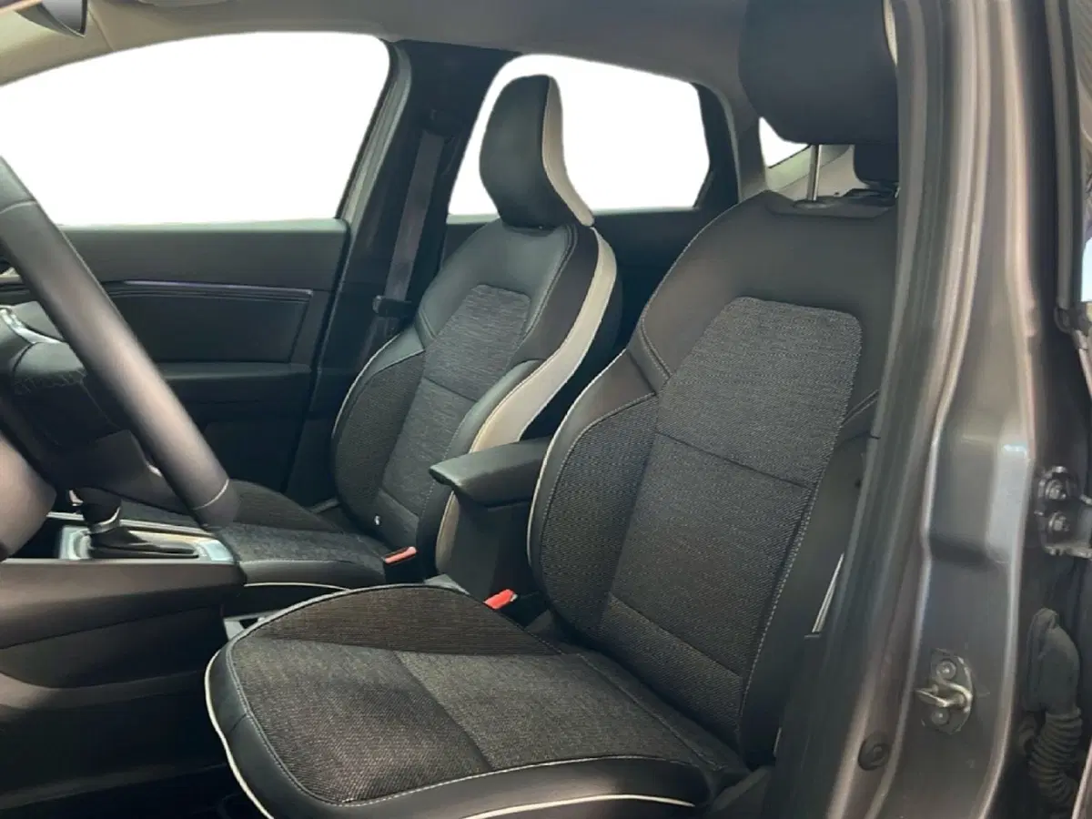 Renault Captur usata a Roma (12)
