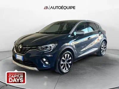 Renault Captur 1.6 full hybrid Techno 145cv auto del 2023 usata a Roma