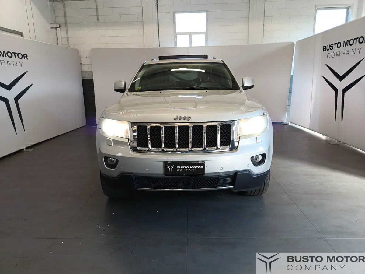 Jeep Grand Cherokee usata a Varese (3)