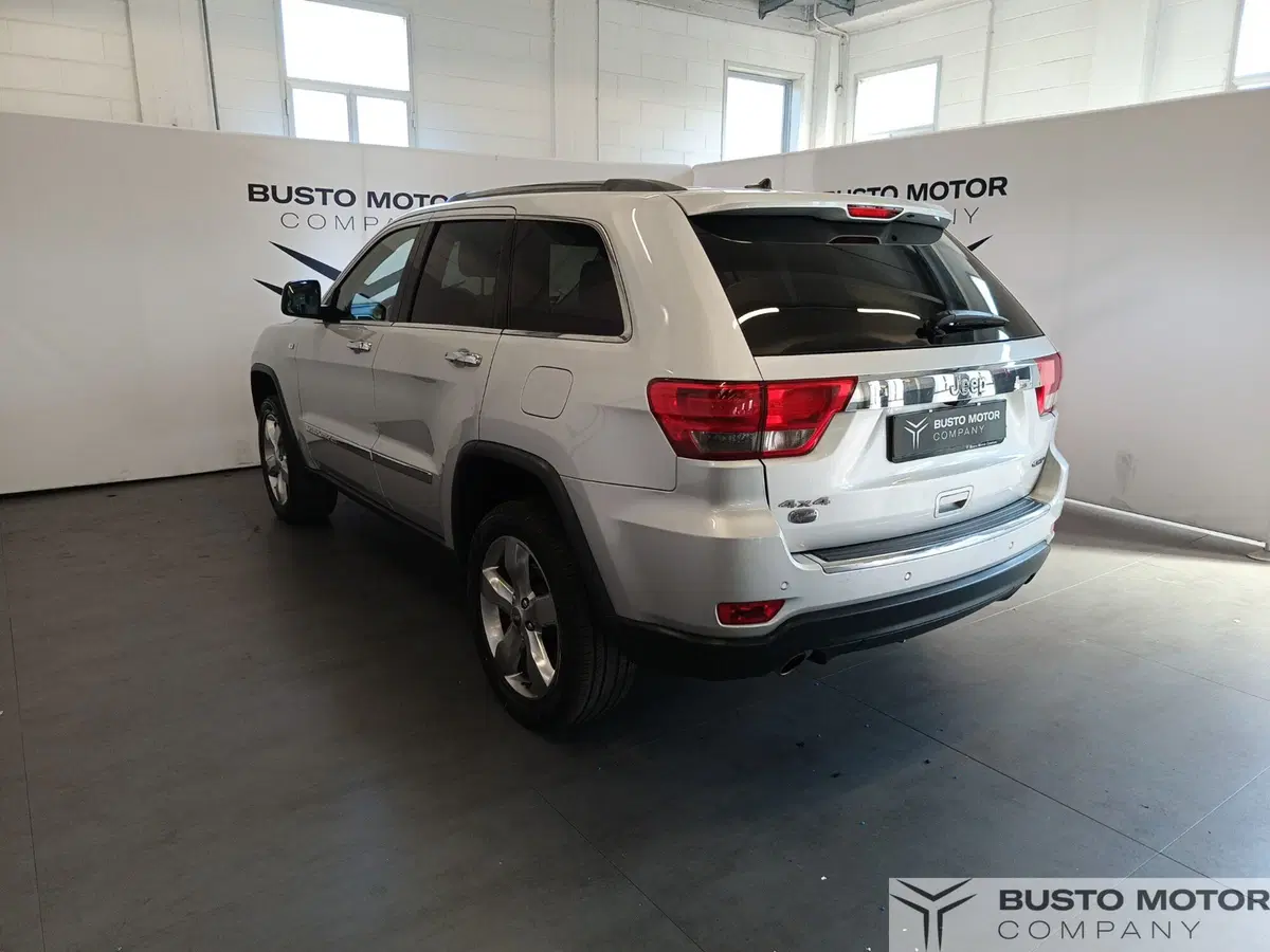 Jeep Grand Cherokee usata a Varese (7)