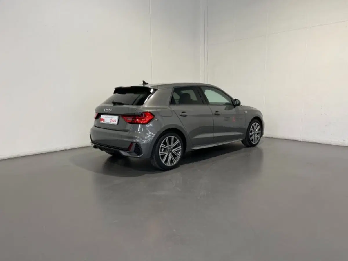 Audi A1 Sportback nuova a Treviso (2)