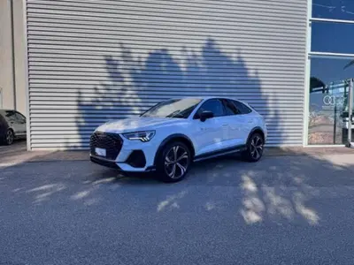 Audi Q3 Sportback 35 1.5 tfsi Identity Black s-tronic nuova a Conegliano