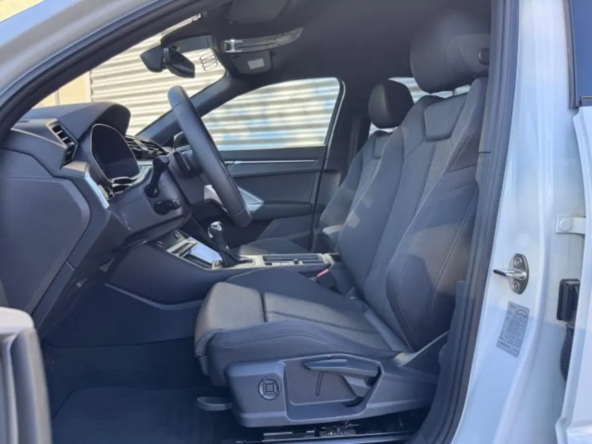 Audi Q3 Sportback nuova a Treviso (10)