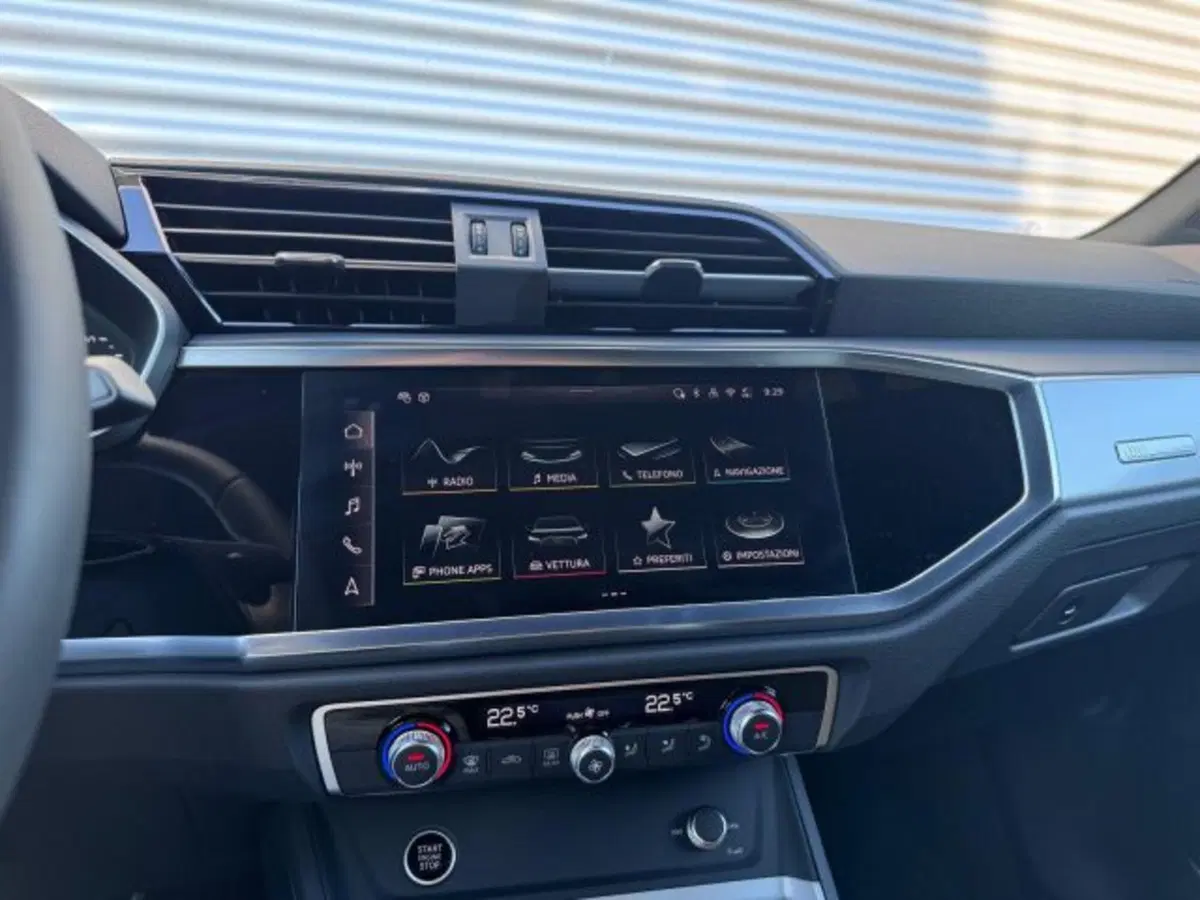 Audi Q3 Sportback nuova a Treviso (6)