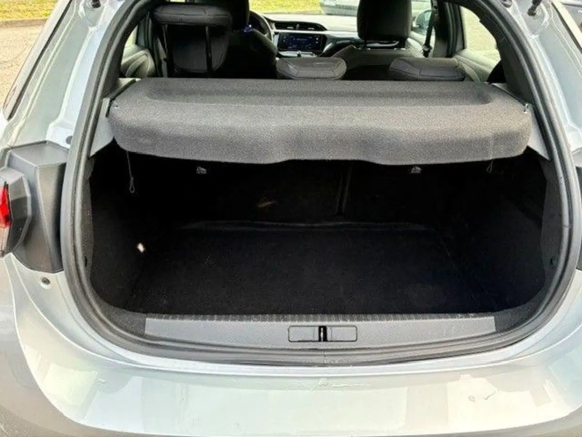 Opel Corsa usata a Milano (10)