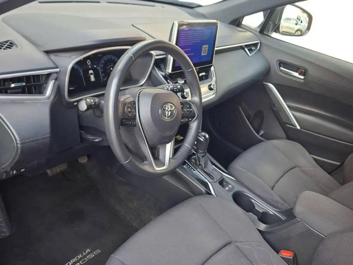 Toyota Corolla Cross Hybrid usata a Torino (11)