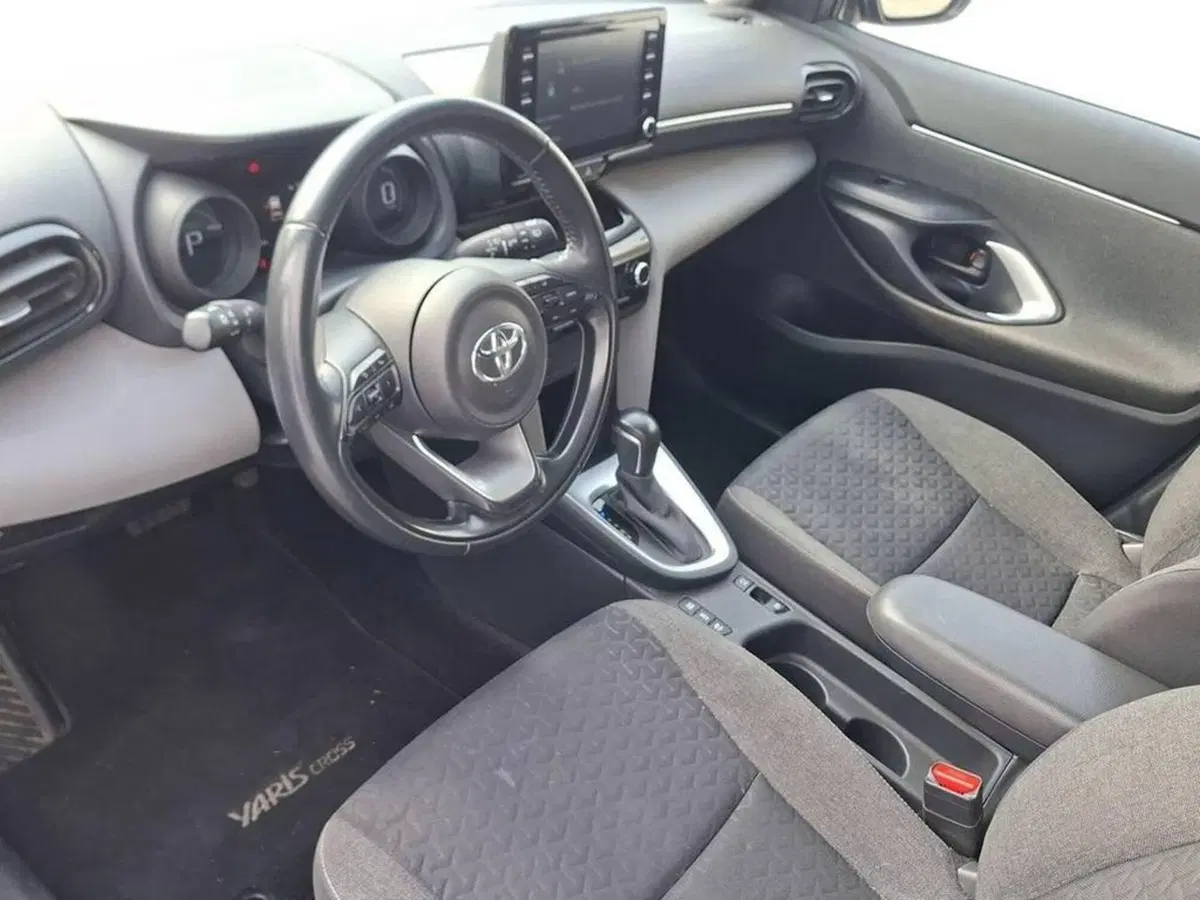 Toyota Yaris Cross usata a Torino (11)