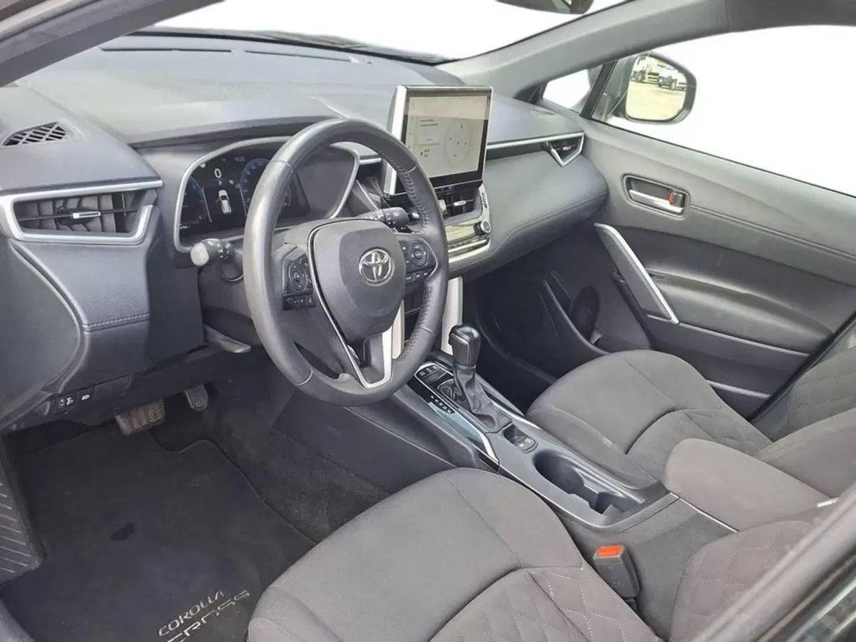 Toyota Corolla Cross Hybrid usata a Torino (12)