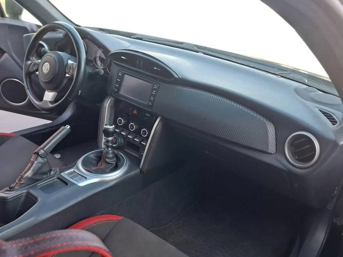 Toyota GT86 usata a Torino (12)