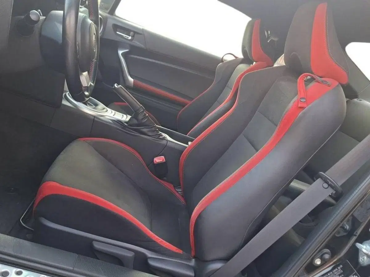 Toyota GT86 usata a Torino (13)