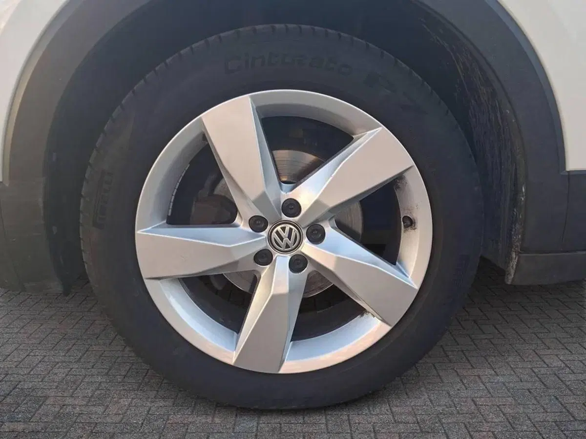 Volkswagen T-Cross usata a Torino (5)