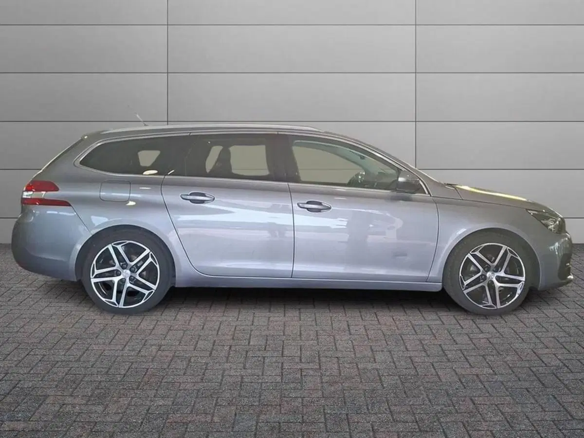 Peugeot 308 SW usata a Torino (3)