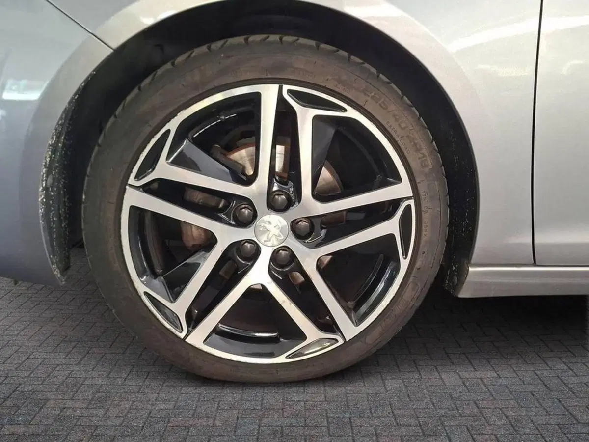 Peugeot 308 SW usata a Torino (5)