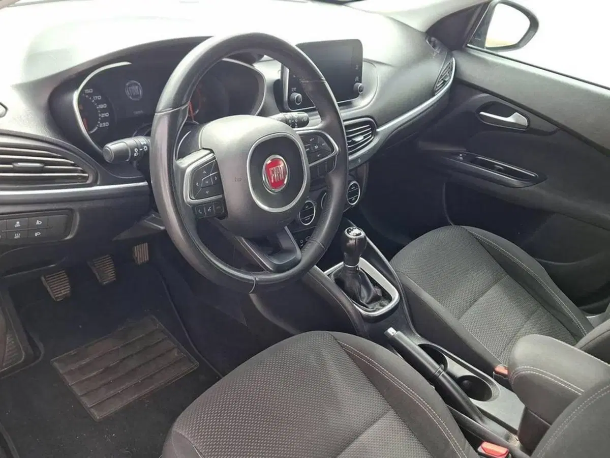 Fiat Tipo usata a Torino (9)