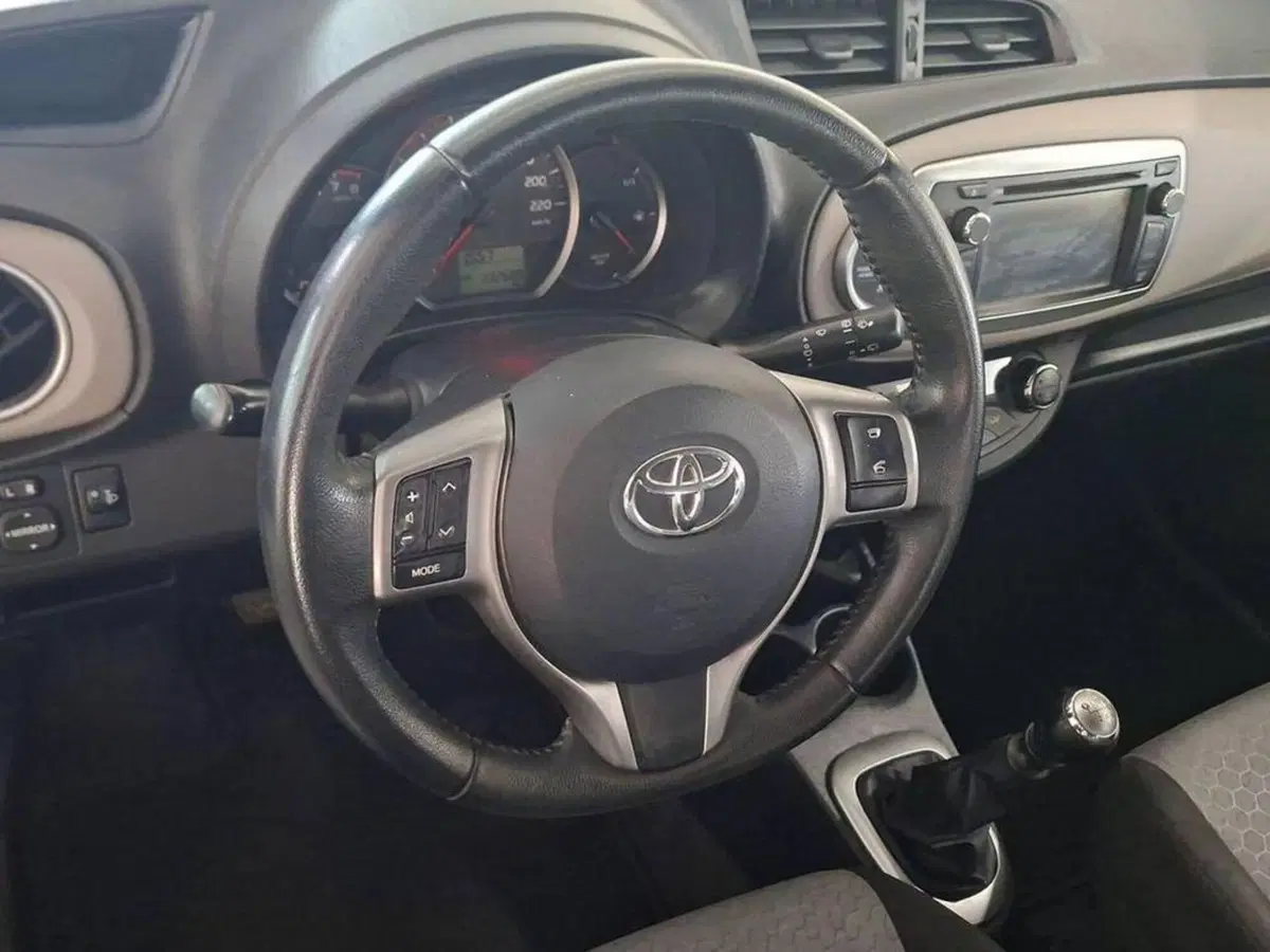 Toyota Yaris usata a Torino (10)